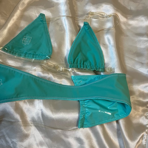 Bikini - Picture 4 of 6